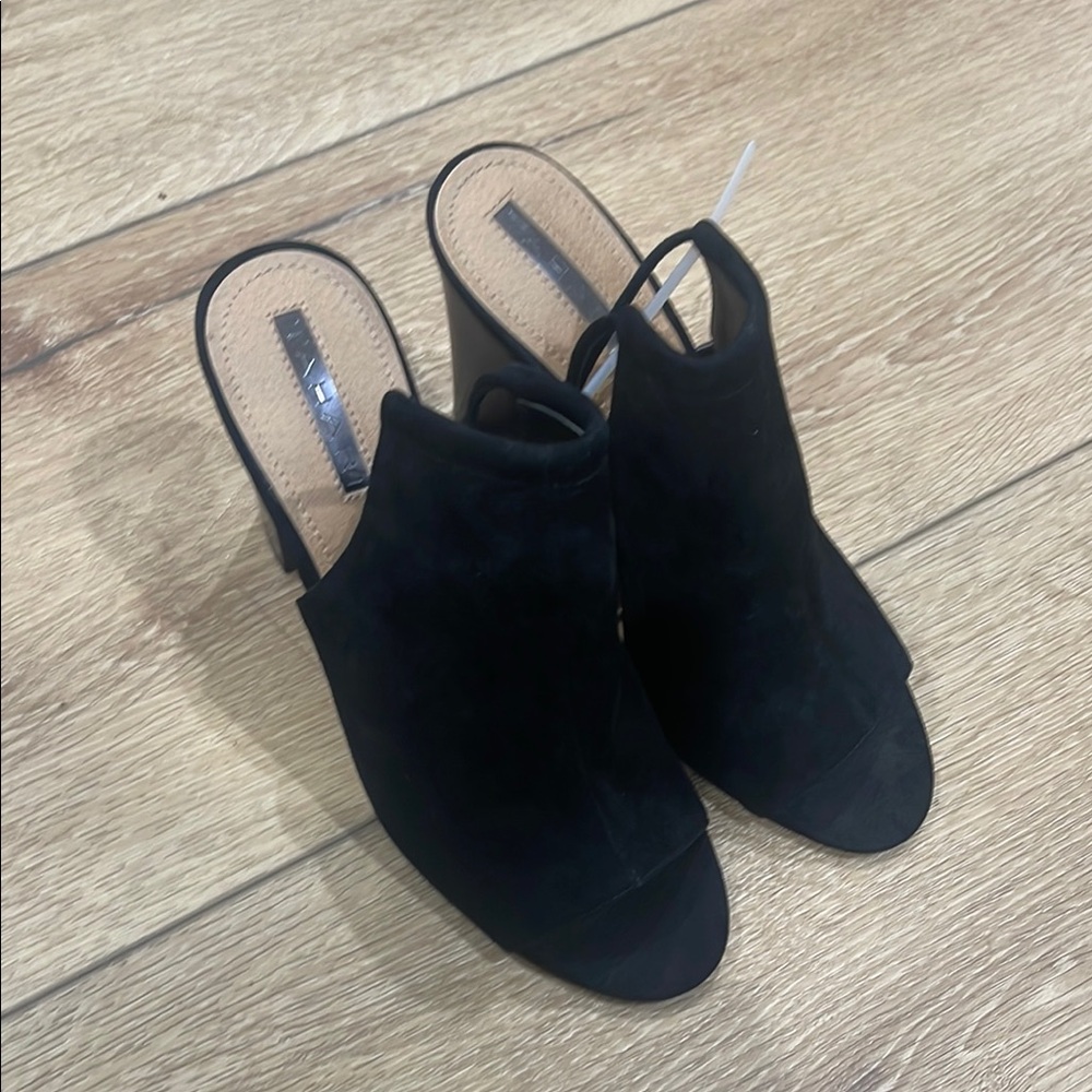 Elegant Black Women's Heeled Mules